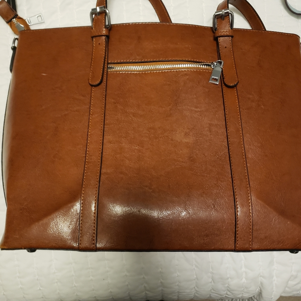 15.6 inch Laptop Tote Bag Brown.  Unsure of brand.